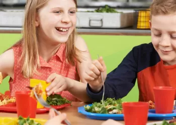 12-18 Yaş Arası Beslenmesi Nasıl Olmalı?
