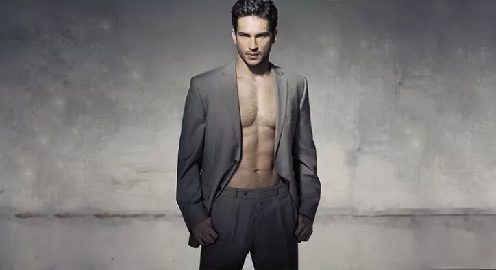 Yakışıklı ve Fit Erkekler Daha Çok Para Kazanıyor!