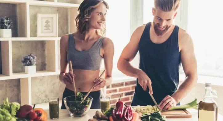 Sağlıklı Yaşamak İçin Nasıl Beslenmeliyiz? Sağlıklı Beslenme Önerileri