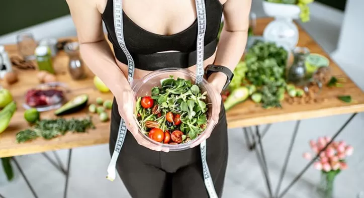 Herkesin Denediği Ama Tek Başına Hiçbir İşe Yaramayan 8 Yanlış Zayıflama Yöntemi